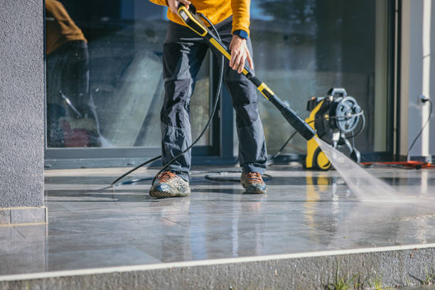 Garage Pressure Washing in Kingsland, TX